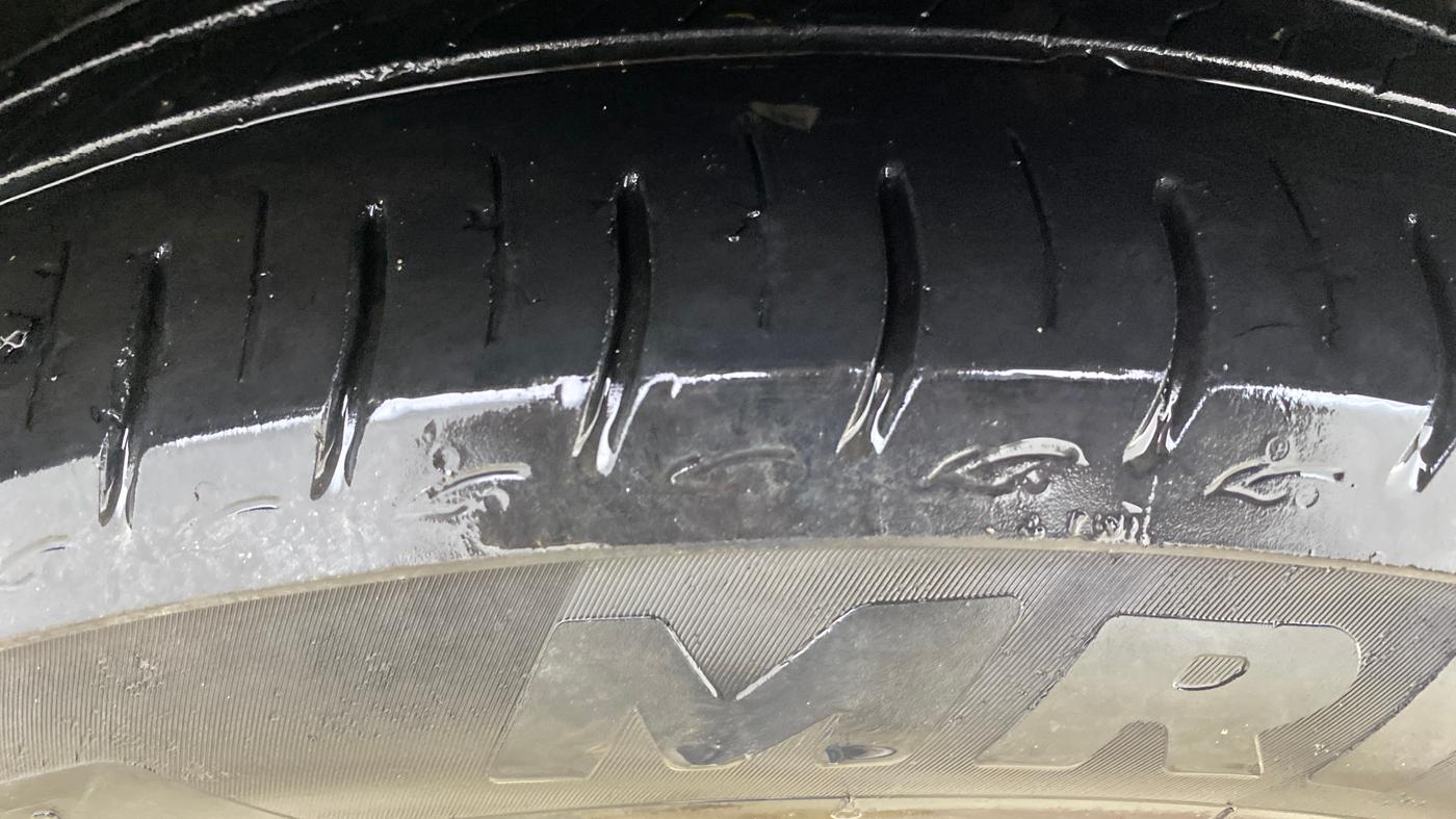 2024 Tata ALTROZ XZ CNG, CNG, Manual, 54,270 km, Right Front Tyre Tread