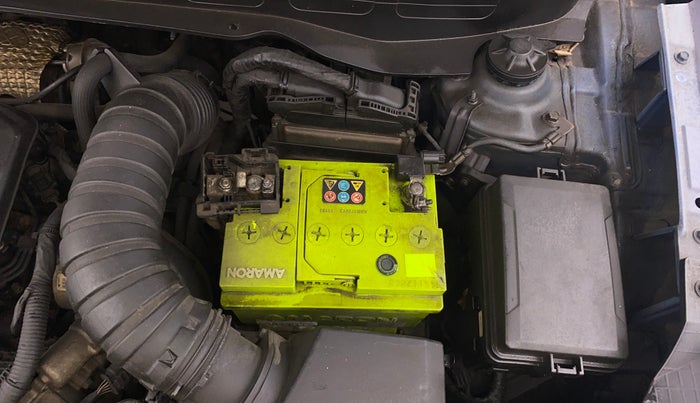 2021 Hyundai VENUE SX 1.5 CRDI, Diesel, Manual, 1,05,889 km, Engine View - Left