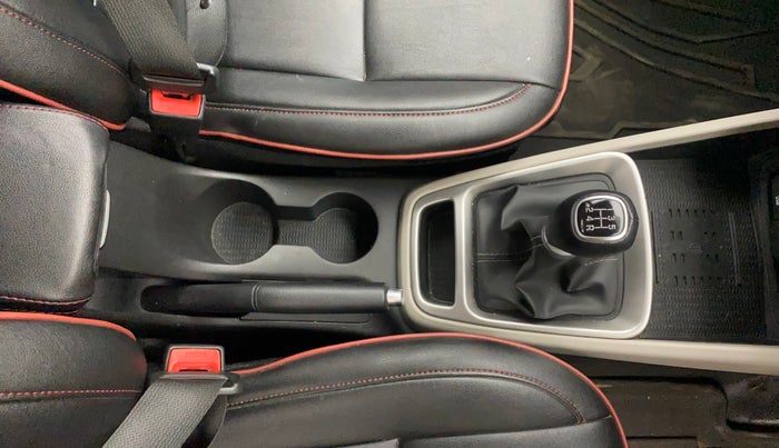 2022 Hyundai VENUE SX 1.2 PETROL, Petrol, Manual, 36,043 km, Gear Lever