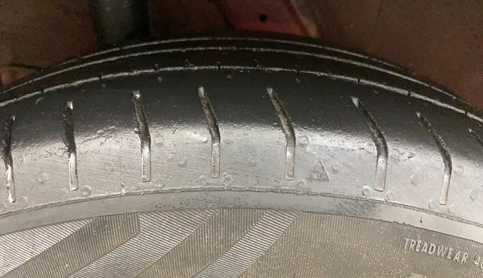 2022 Hyundai VENUE SX 1.2 PETROL, Petrol, Manual, 36,043 km, Right Rear Tyre Tread