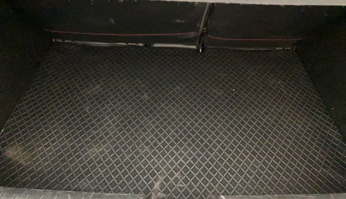 2022 Hyundai VENUE SX 1.2 PETROL, Petrol, Manual, 36,043 km, Boot Inside