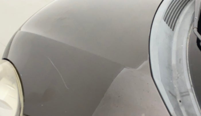 2014 Honda Amaze 1.5L I-DTEC SX, Diesel, Manual, 1,09,873 km, Bonnet (hood) - Slightly dented