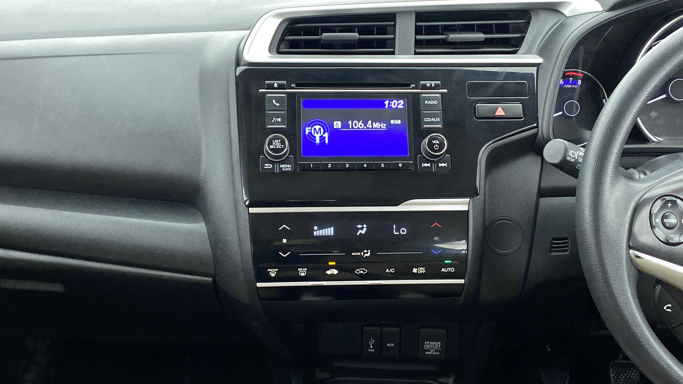 2019 Honda Jazz 1.2 V MT, Petrol, Manual, 23,006 km, Air Conditioner