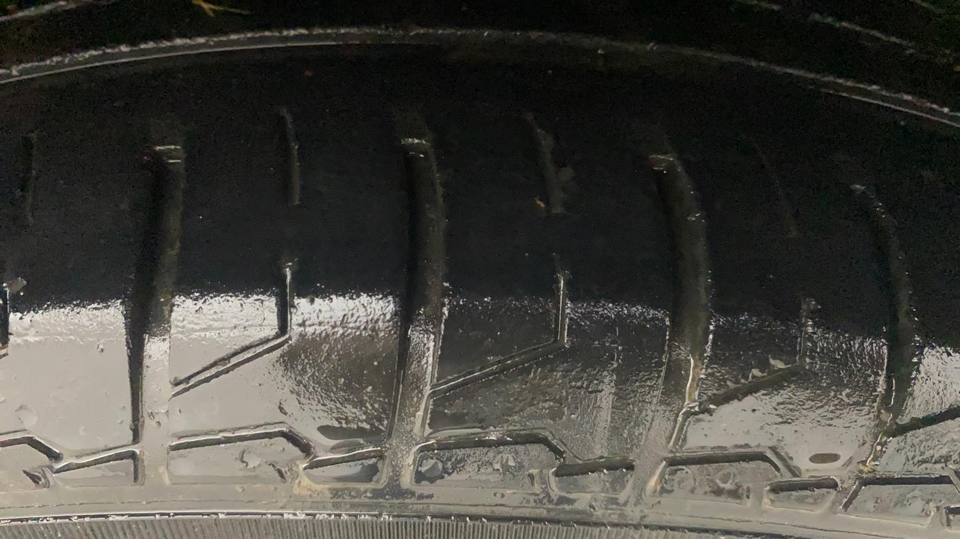 2021 Maruti S Cross ZETA AT 1.5, Petrol, Automatic, 61,840 km, Right Front Tyre Tread