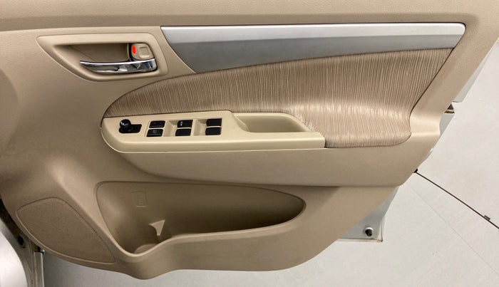 2013 Maruti Ertiga ZDI, Diesel, Manual, 76,163 km, Driver Side Door Panels Control