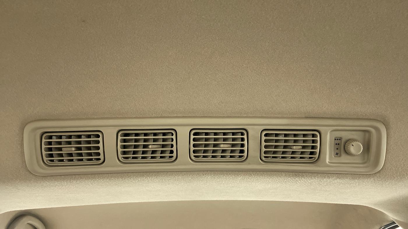 2013 Maruti Ertiga ZDI, Diesel, Manual, 76,163 km, Rear AC Vents