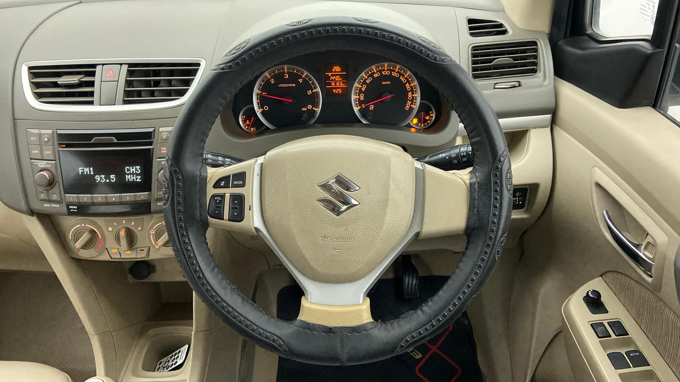 2013 Maruti Ertiga ZDI, Diesel, Manual, 76,163 km, Steering Wheel Close Up