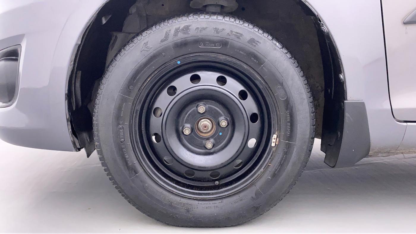 2014 Maruti Swift Dzire VDI, Diesel, Manual, 65,416 km, Left Front Wheel