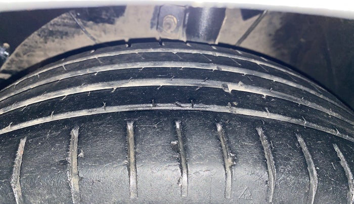 2021 Maruti Baleno ZETA PETROL 1.2, Petrol, Manual, 78,541 km, Left Front Tyre Tread