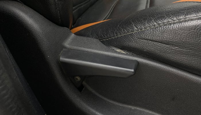 2019 Tata Tiago XM PETROL, Petrol, Manual, 36,195 km, Driver Side Adjustment Panel