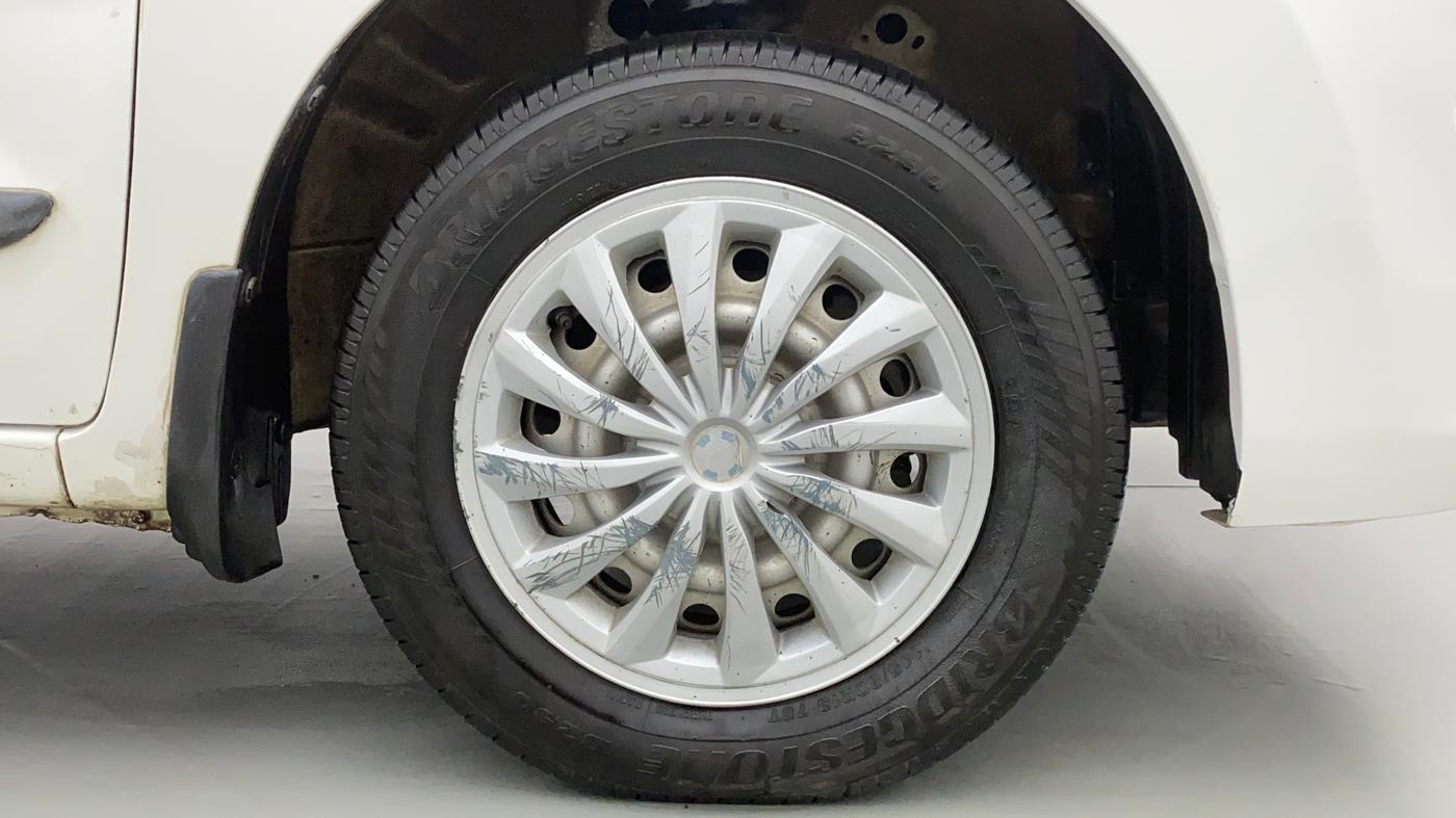 2015 Maruti Wagon R 1.0 LXI CNG, CNG, Manual, 66,028 km, Right Front Wheel