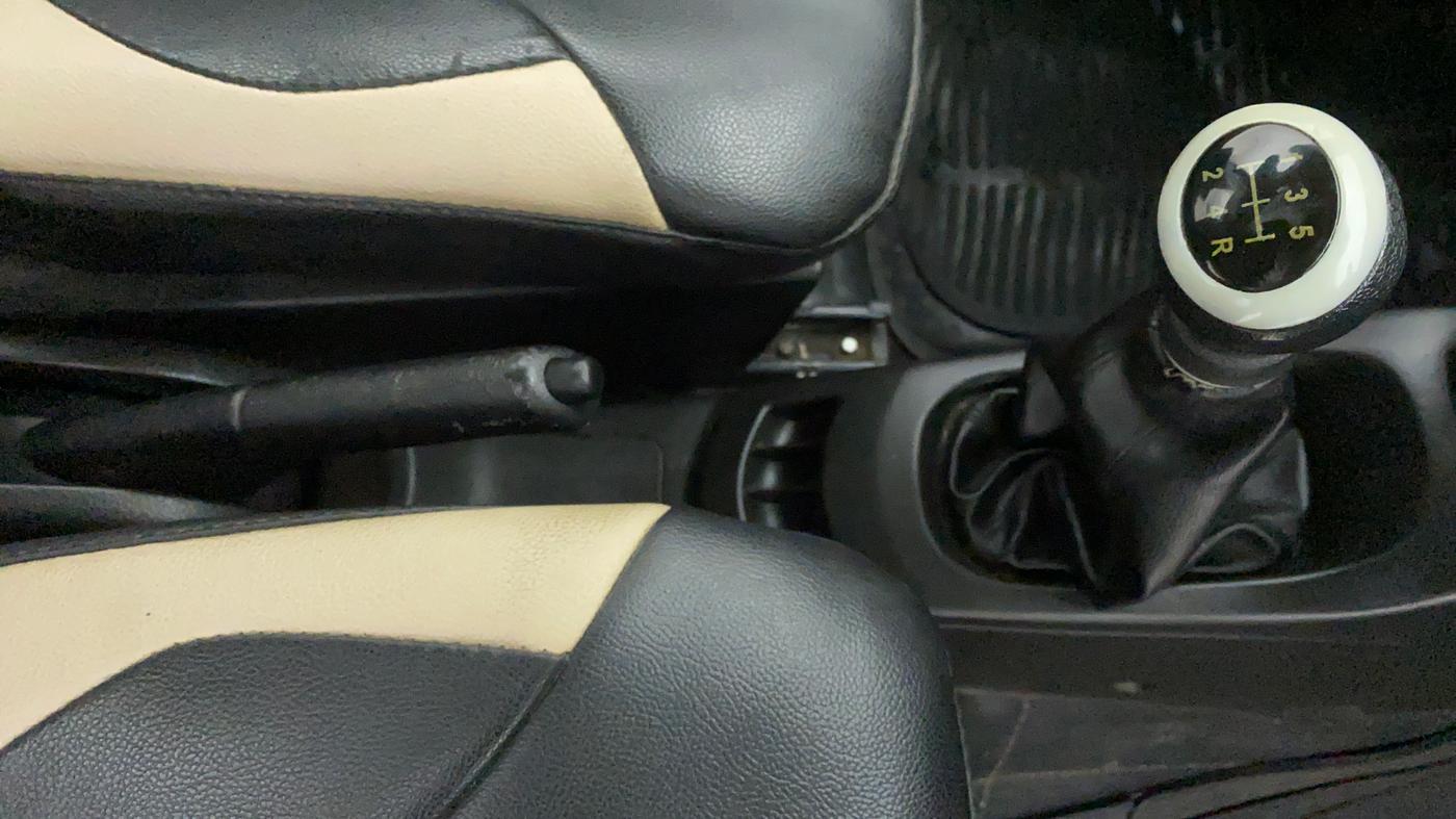 2015 Maruti Wagon R 1.0 LXI CNG, CNG, Manual, 66,028 km, Gear Lever