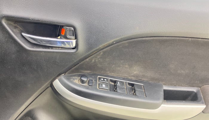 2017 Maruti Baleno DELTA PETROL 1.2, Petrol, Manual, 1,02,714 km, Driver Side Door Panels Control