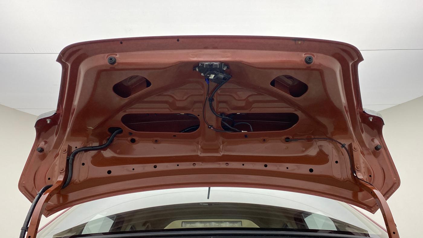 2018 Maruti Dzire VXI, Petrol, Manual, 40,701 km, Boot Door Open