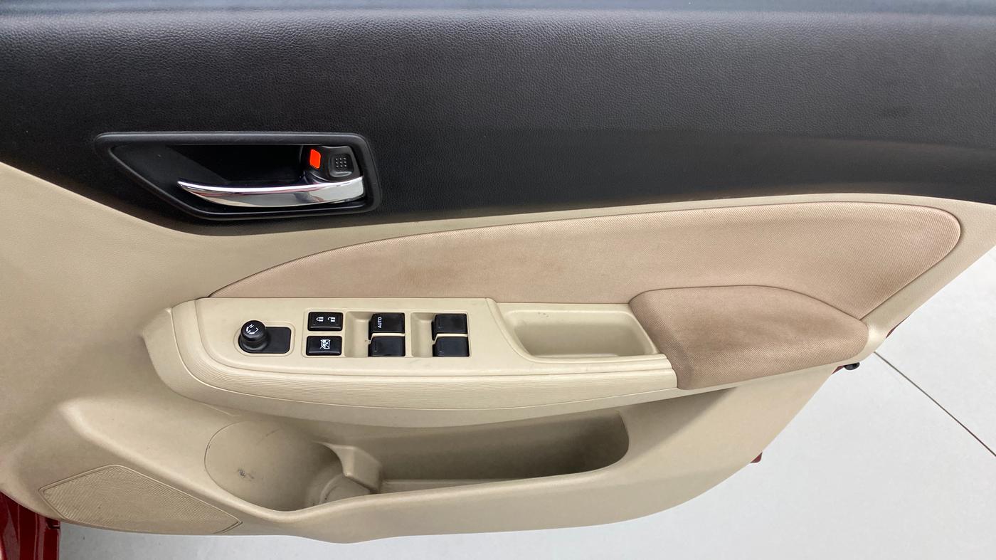 2018 Maruti Dzire VXI, Petrol, Manual, 40,701 km, Driver Side Door Panels Control