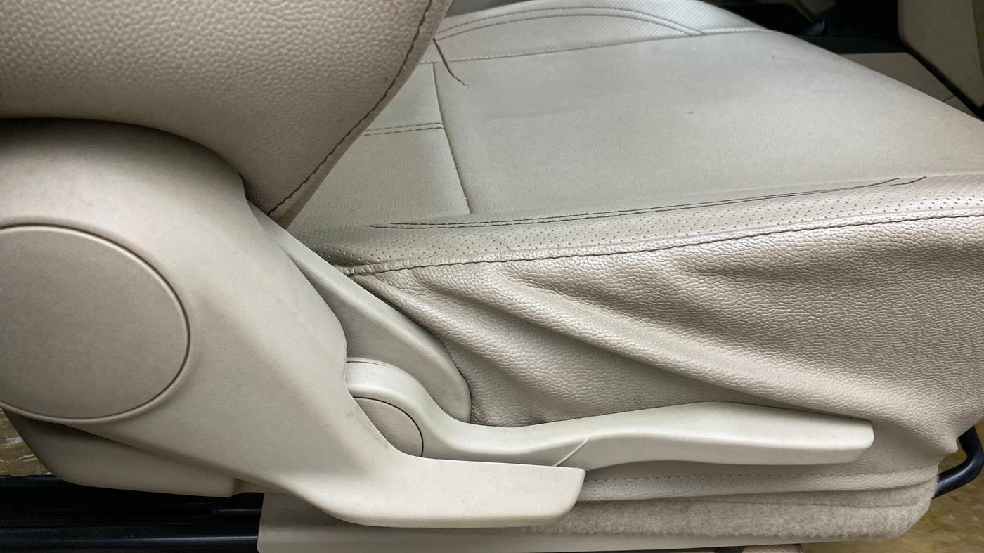 2018 Maruti Dzire VXI, Petrol, Manual, 40,701 km, Driver Side Adjustment Panel
