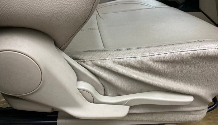2018 Maruti Dzire VXI, Petrol, Manual, 40,701 km, Driver Side Adjustment Panel