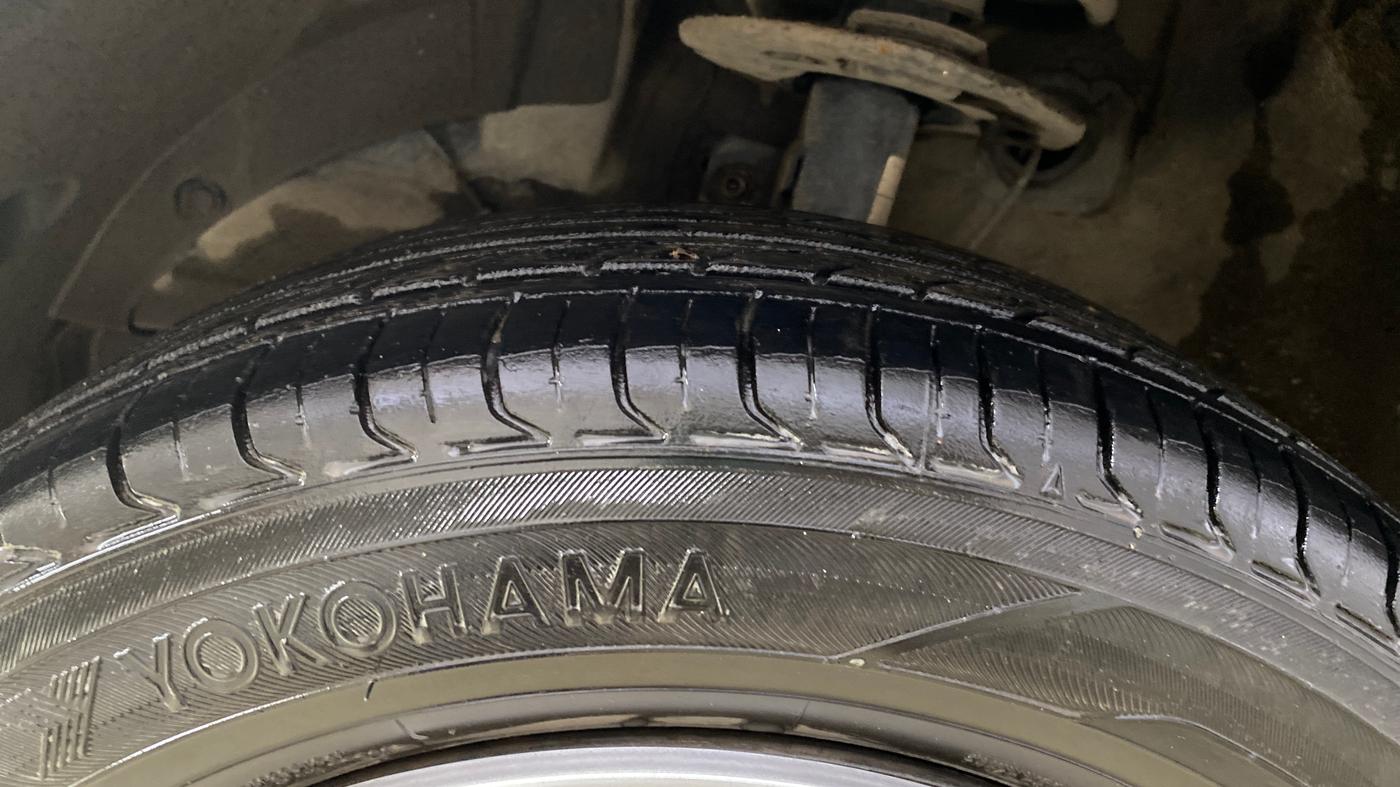 2017 Maruti Baleno DELTA DIESEL 1.3, Diesel, Manual, 99,669 km, Left Front Tyre Tread