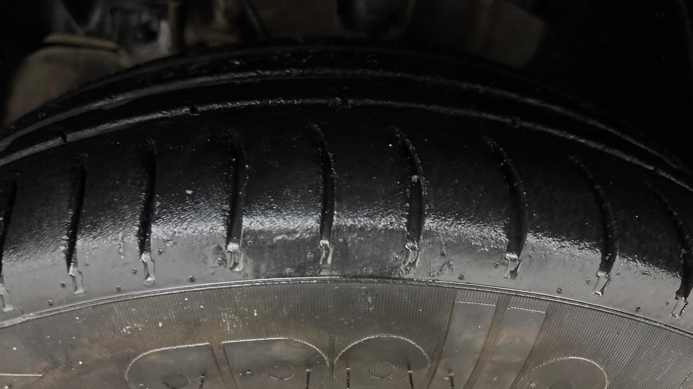 2018 Tata Tiago XZA PETROL, Petrol, Automatic, 77,339 km, Left Front Tyre Tread