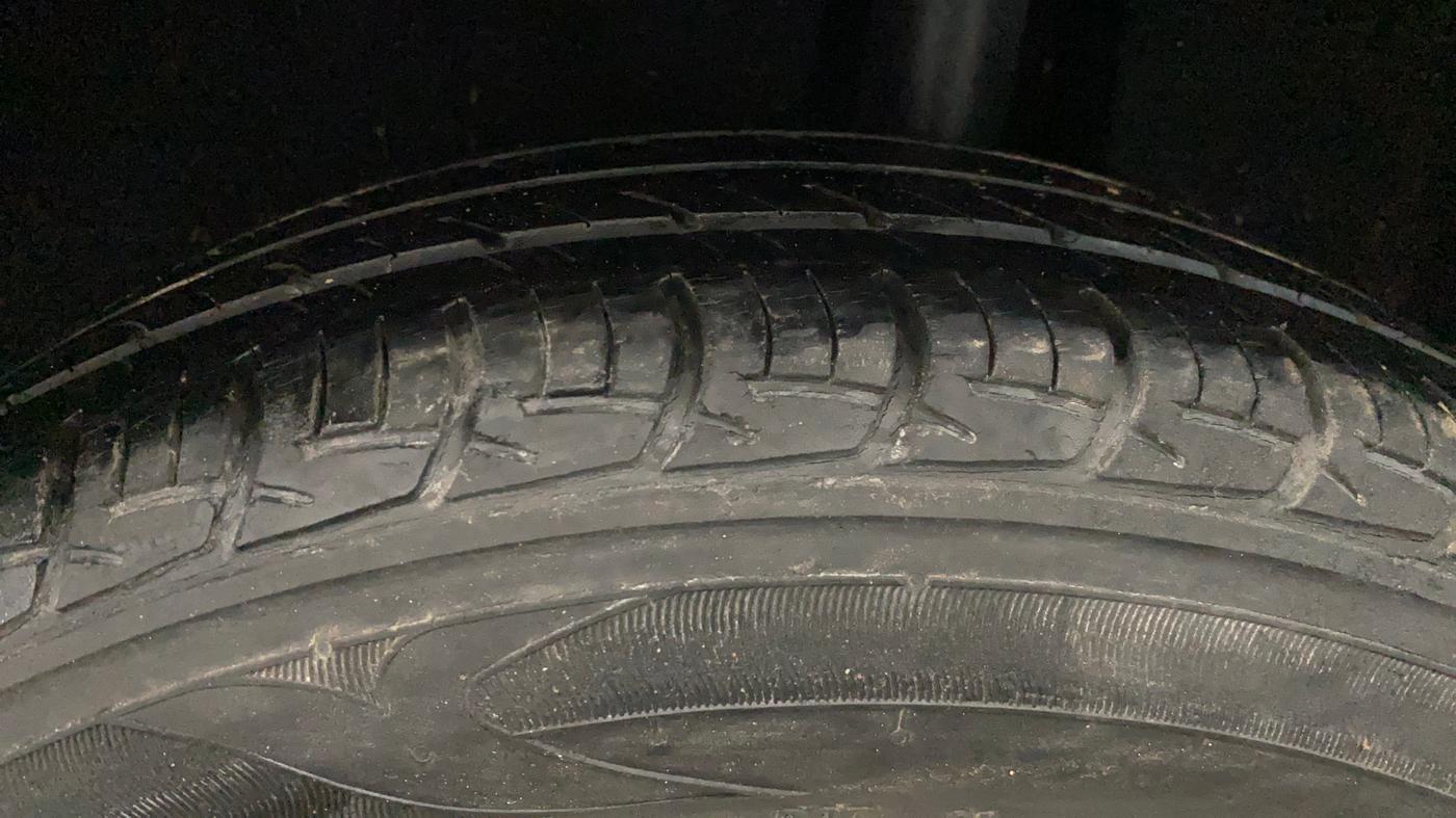 2019 Maruti Baleno DELTA PETROL 1.2, Petrol, Manual, 42,883 km, Left Rear Tyre Tread