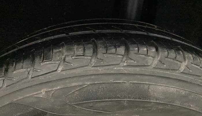 2019 Maruti Baleno DELTA PETROL 1.2, Petrol, Manual, 42,883 km, Left Rear Tyre Tread