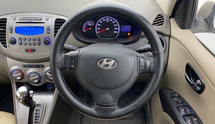 2013 Hyundai i10 ASTA 1.2 AT SUNROOF, Petrol, Automatic, 32,902 km, Steering Wheel Close Up