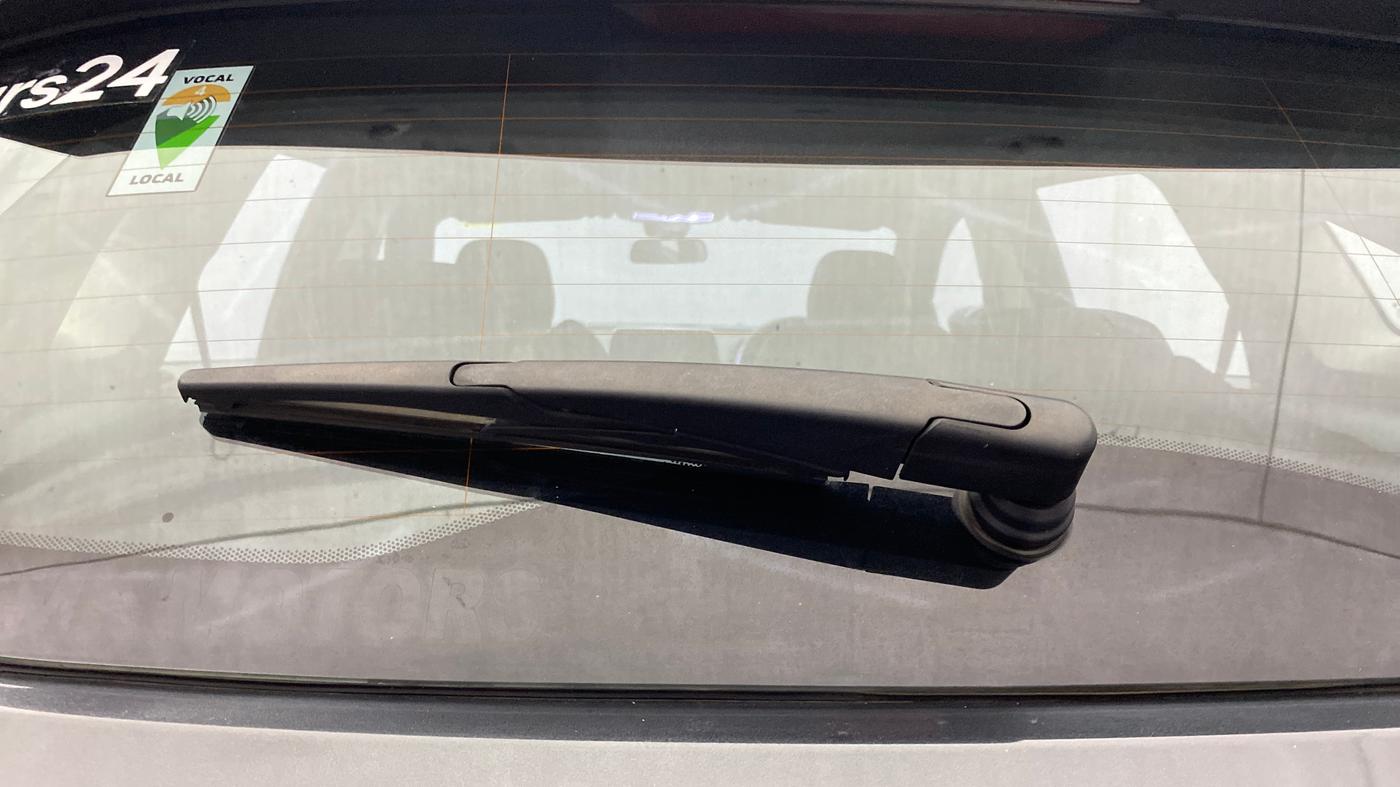 2021 Tata Harrier XZA 2.0L, Diesel, Automatic, 42,676 km, Rear Wiper
