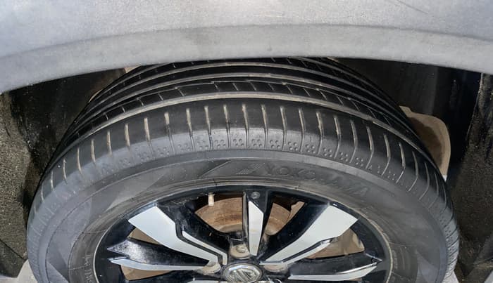 2019 MG HECTOR SHARP 1.5 DCT PETROL, Petrol, Automatic, 36,935 km, Left Rear Tyre Tread