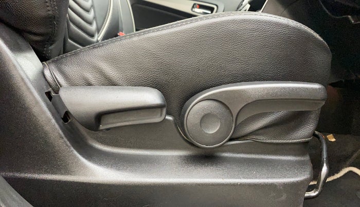 2019 Maruti Vitara Brezza ZDI AMT, Diesel, Automatic, 66,908 km, Driver Side Adjustment Panel