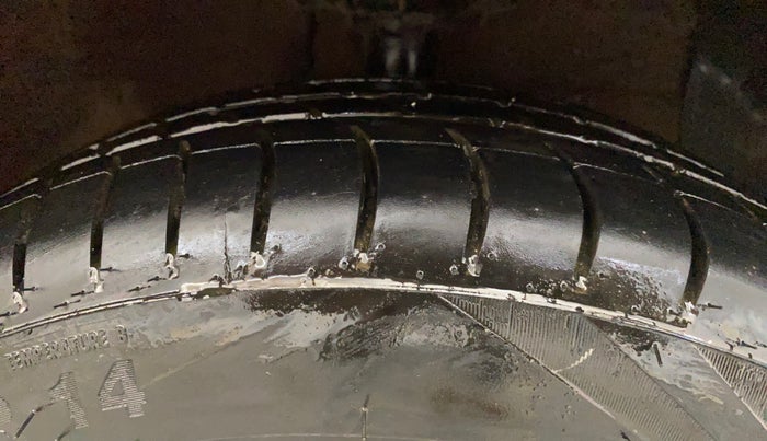 2017 Hyundai Grand i10 MAGNA 1.2 KAPPA VTVT, Petrol, Manual, 42,221 km, Right Front Tyre Tread