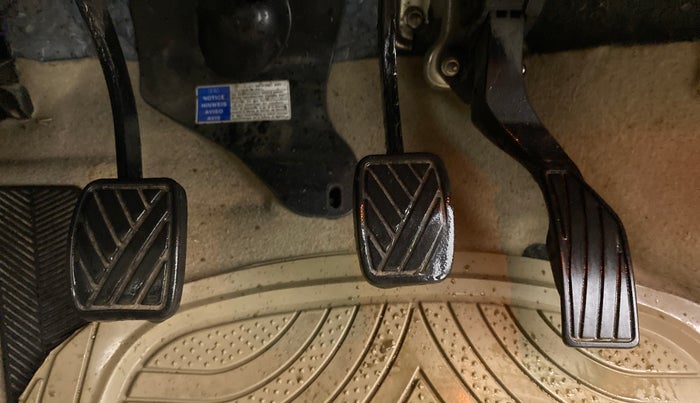 2015 Maruti Ciaz ZDI+, Diesel, Manual, 75,471 km, Pedals