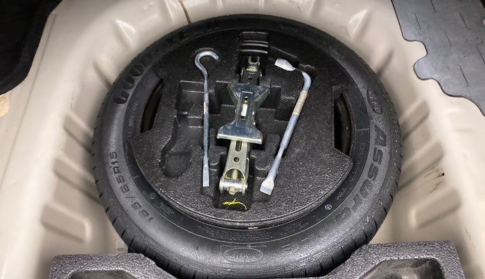 2015 Maruti Ciaz ZDI+, Diesel, Manual, 75,471 km, Spare Tyre