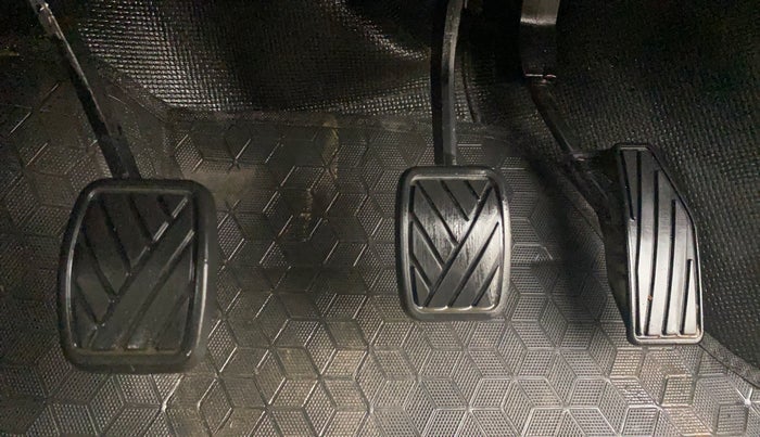 2018 Maruti Baleno DELTA PETROL 1.2, Petrol, Manual, 65,494 km, Pedals