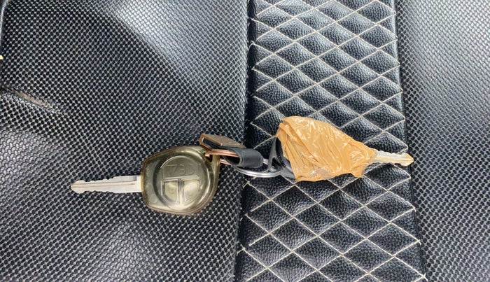 2018 Maruti Baleno DELTA PETROL 1.2, Petrol, Manual, 65,494 km, Key Close Up