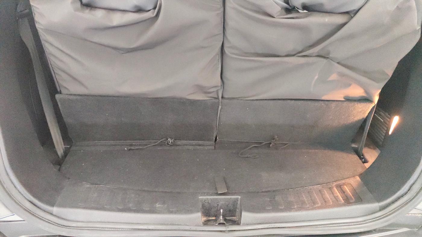 2022 Tata Safari XM, Diesel, Manual, 63,239 km, Boot Inside