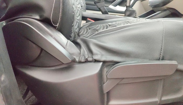 2022 Tata Safari XM, Diesel, Manual, 63,239 km, Driver Side Adjustment Panel