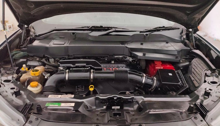 2022 Tata Safari XM, Diesel, Manual, 63,239 km, Engine View
