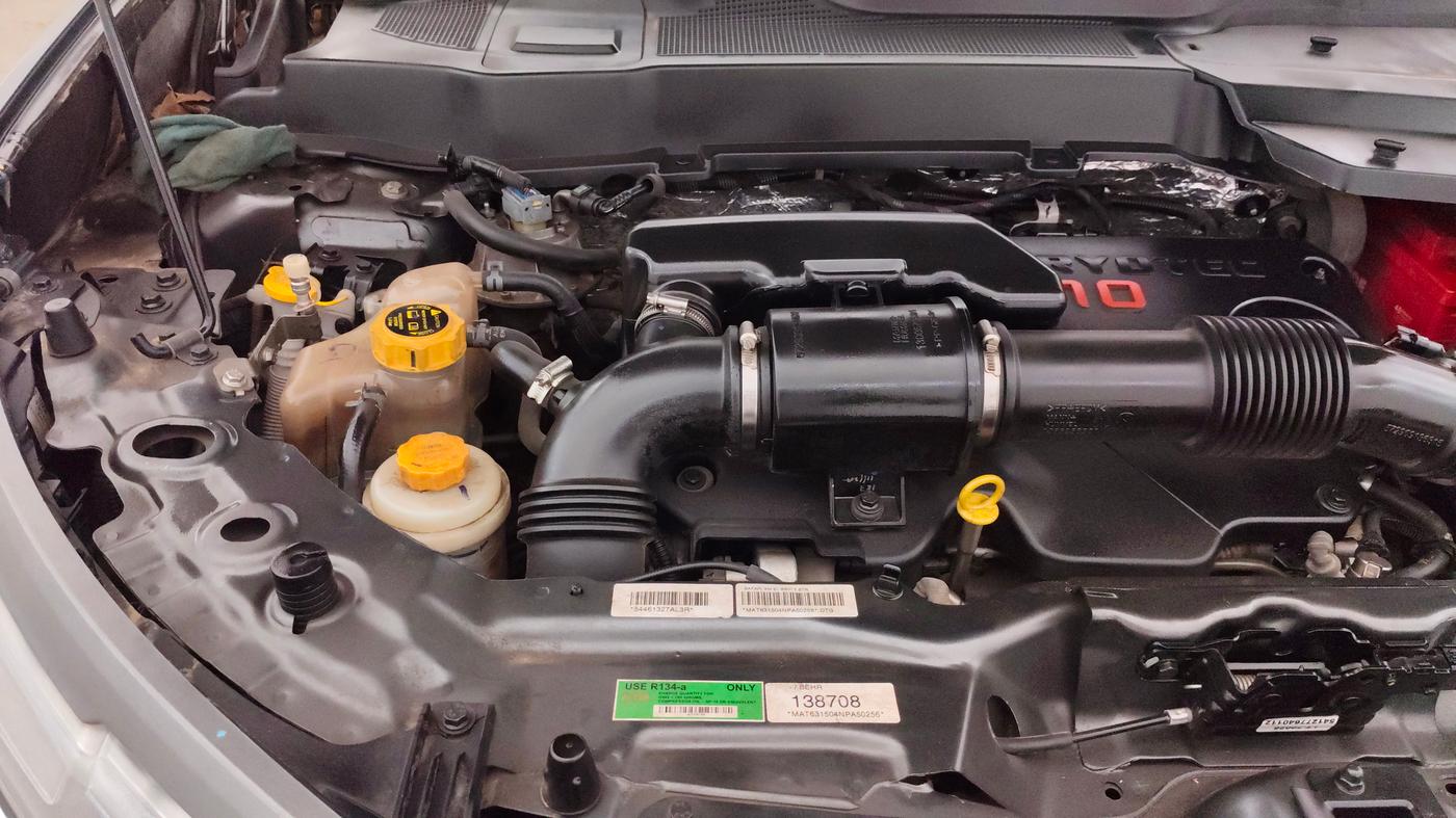 2022 Tata Safari XM, Diesel, Manual, 63,239 km, Engine View - Right