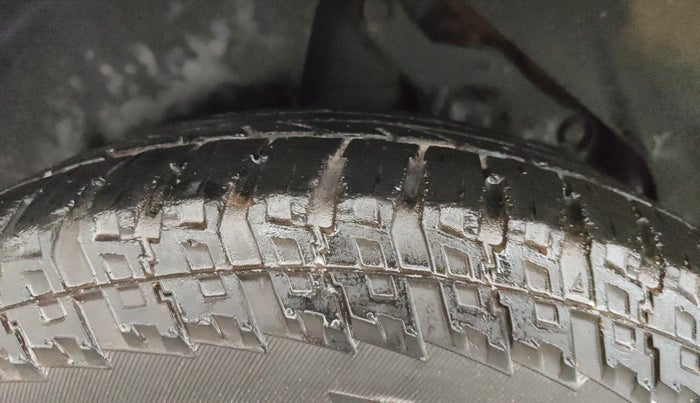 2022 Tata Safari XM, Diesel, Manual, 63,239 km, Right Rear Tyre Tread