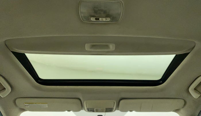 2015 Honda CRV 2.0L I-VTEC 2WD AT, Petrol, Automatic, 1,07,342 km, Moonroof/ Sunroof