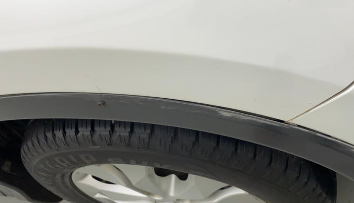 2015 Honda CRV 2.0L I-VTEC 2WD AT, Petrol, Automatic, 1,07,342 km, Right fender - Cladding has minor damage