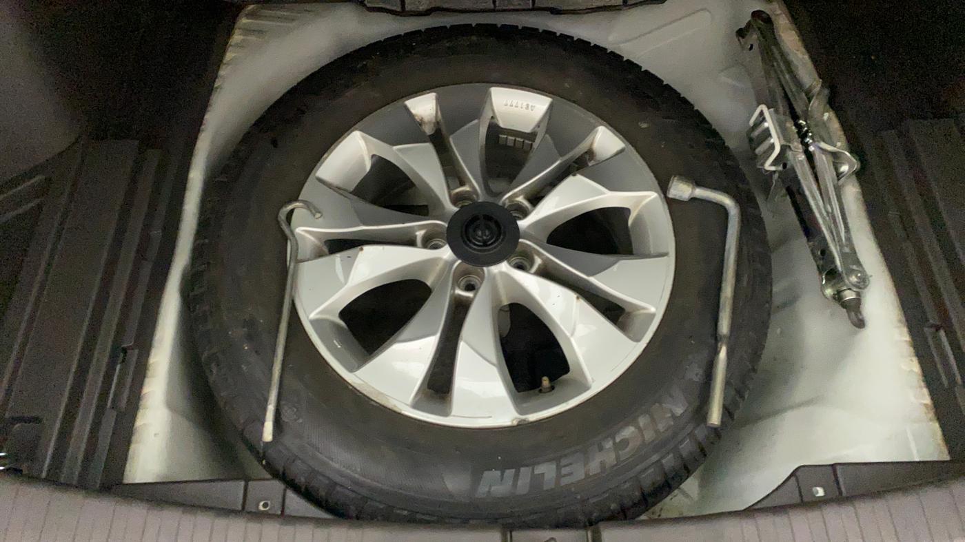 2015 Honda CRV 2.0L I-VTEC 2WD AT, Petrol, Automatic, 1,07,342 km, Spare Tyre
