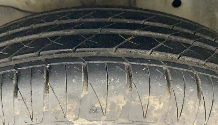 2017 Honda Jazz 1.2L I-VTEC S, Petrol, Manual, 41,512 km, Left Front Tyre Tread