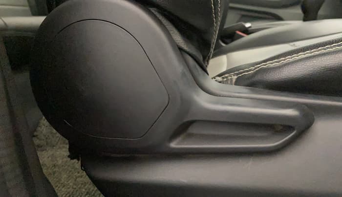 2023 Tata Tiago XM CNG, CNG, Manual, 23,744 km, Driver Side Adjustment Panel