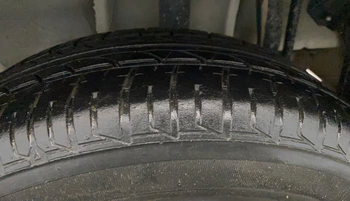 2023 Tata Tiago XM CNG, CNG, Manual, 23,744 km, Left Rear Tyre Tread