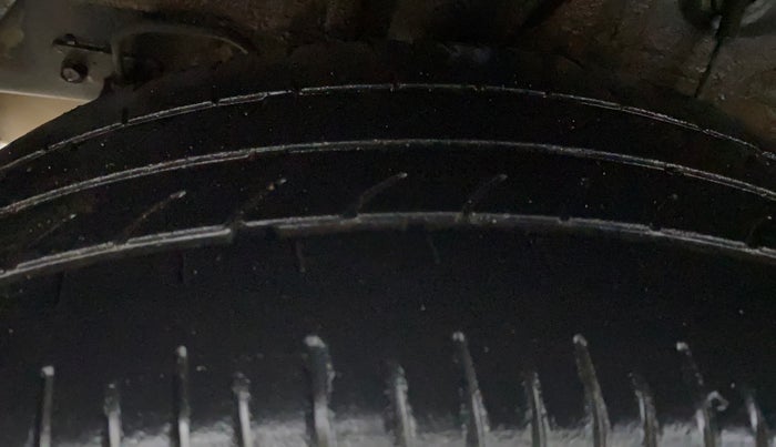 2019 Hyundai Elite i20 SPORTZ PLUS 1.2, Petrol, Manual, 38,273 km, Right Rear Tyre Tread