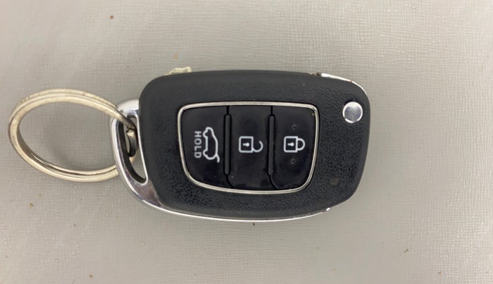 2019 Hyundai Elite i20 SPORTZ PLUS 1.2, Petrol, Manual, 38,273 km, Key Close Up