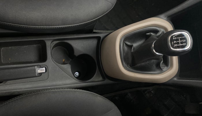 2013 Hyundai Grand i10 ASTA 1.2 KAPPA VTVT, Petrol, Manual, 53,465 km, Gear Lever