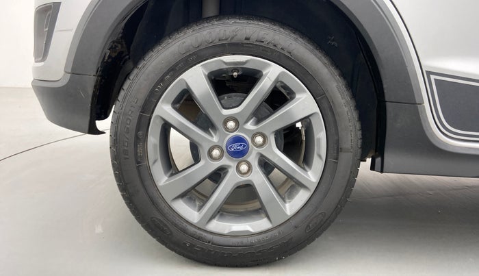 2018 Ford FREESTYLE TITANIUM 1.2 TI-VCT MT, Petrol, Manual, 37,712 km, Right Rear Wheel