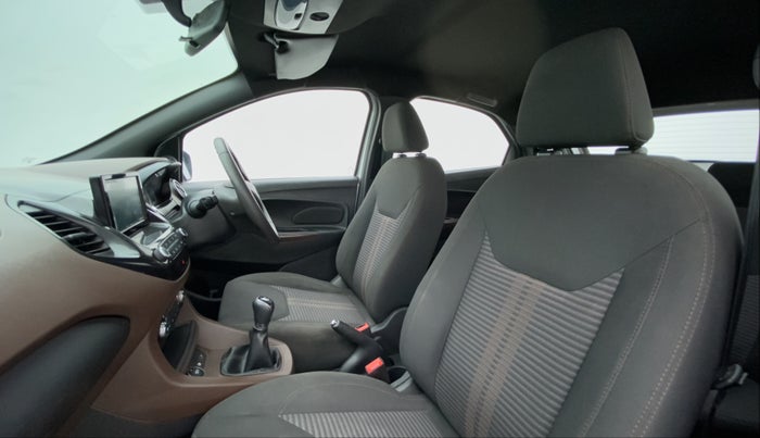 2018 Ford FREESTYLE TITANIUM 1.2 TI-VCT MT, Petrol, Manual, 37,712 km, Right Side Front Door Cabin